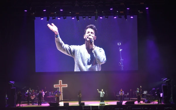 Hillsong España actuó en el evento "Llamados" organizado por Cursos Alpha en Madrid. Crédito: Nicolás de Cárdenas / ACI Prensa.