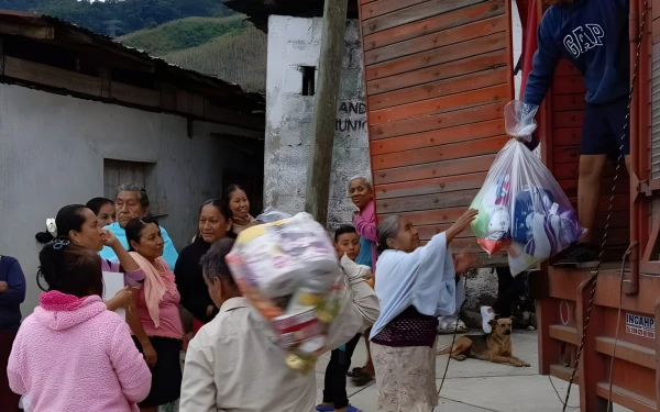 Ayuda de Cáritas en comunidades afectadas. Crédito: Cáritas Tulancingo