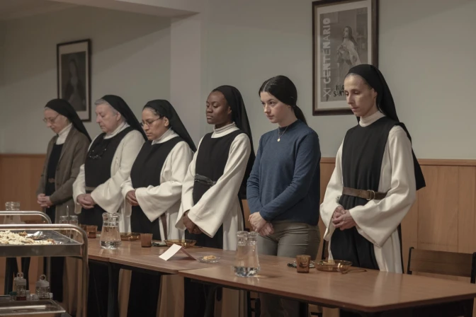 Escena de la película "Los domingos", ganadora de la Concha de Oro del Festival de San Sebastián.