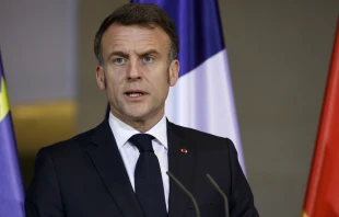 El canciller federal Olaf Scholz recibe al presidente francés Emmanuel Macron en la Cancillería de Berlín, Alemania, el 18 de marzo de 2025. Crédito: Juergen Nowak - Shutterstock