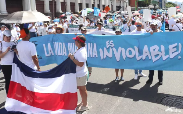 Marcha por la niñez en Costa Rica. Crédito: Eco Católico