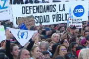 Marcha en defensa de la Universidad Pública en Argentina