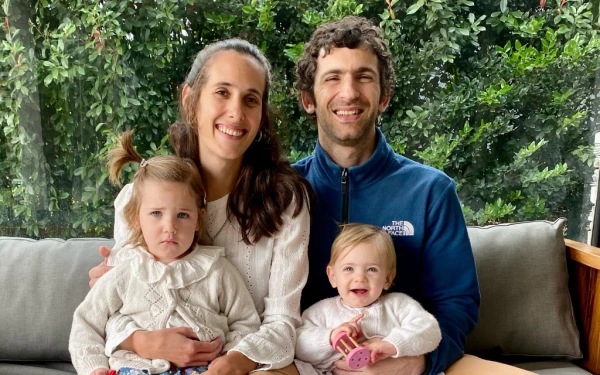 Martín Fernández con su familia. Crédito: Cortesía Martín Fernández