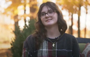 La documentación del caso de Mary se presentó al Centro Solanus Casey. Crédito: Cortesía de la Diócesis de Lansing.