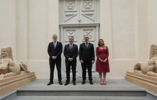 El ministro Ángel Torres y otras autoridades, en la inauguración del Templo Masónico de Santa Cruz de Tenerife. Crédito: Ayuntamiento de Santa Cruz.