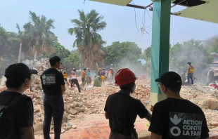 Más de 60 hombres murieron tras el derrumbe de una mezquita en el municipio de Sagaing. El terremoto sucedió cuando muchos musulmanes estaban rezando en los últimos días del Ramadán Crédito: Cedida por el equipo de Acción contra el Hambre en Sagaing
