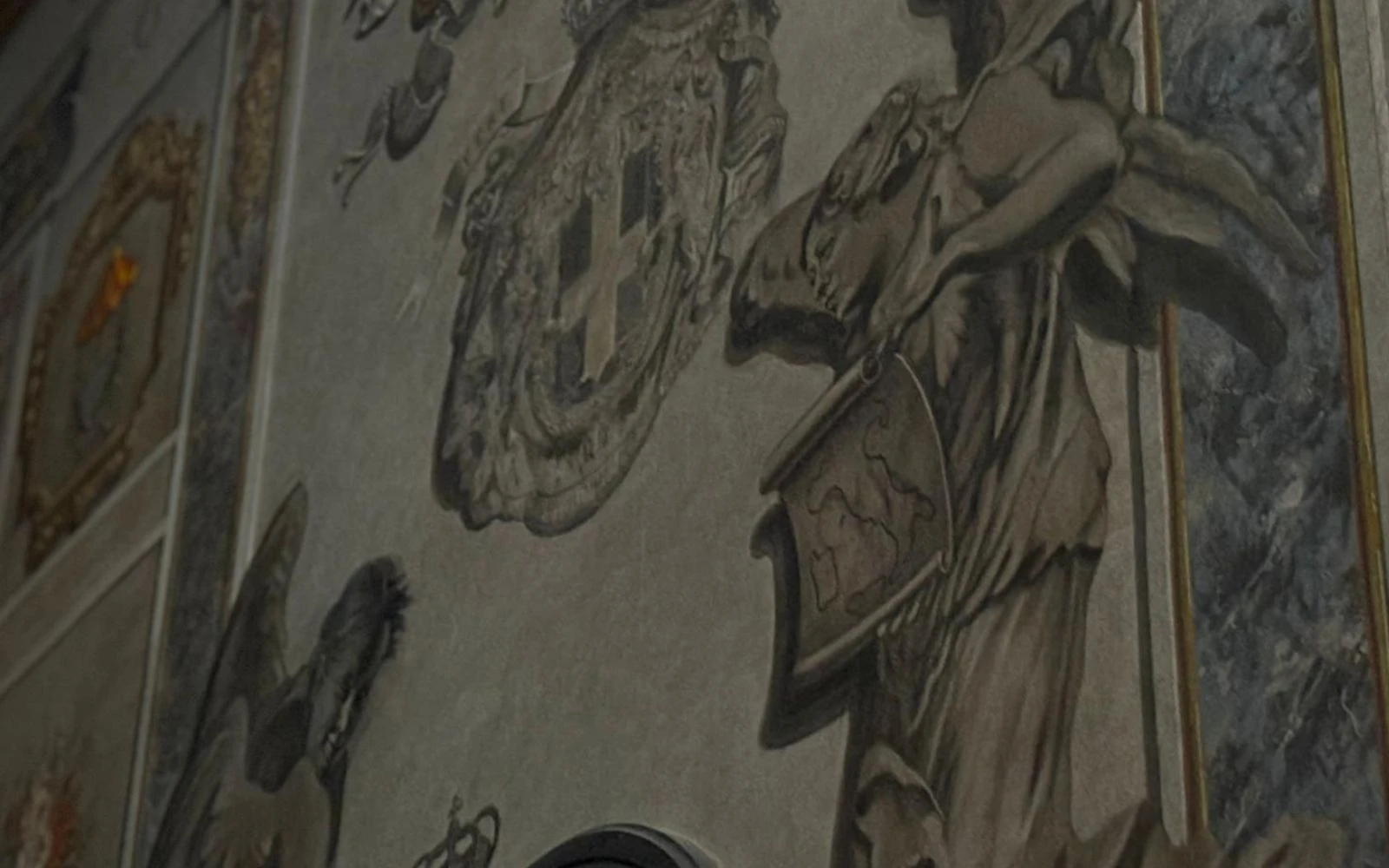 El fresco restaurado con el rostro de Meloni antes de que lo cancelasen con un brochazo de pintura blanca?w=200&h=150