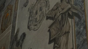 El fresco restaurado con el rostro de Meloni antes de que lo cancelasen con un brochazo de pintura blanca