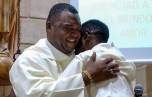 Siete novicios mercedarios africanos hicieron sus primeros votos en Valladolid (España). Crédito: Archidiócesis de Valladolid.