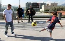 Gabriel, jugando con Messi en la Ciutat Esportiva / foto FC Barcelona