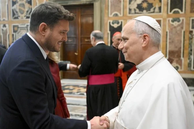 Michael Bublé y León XIV