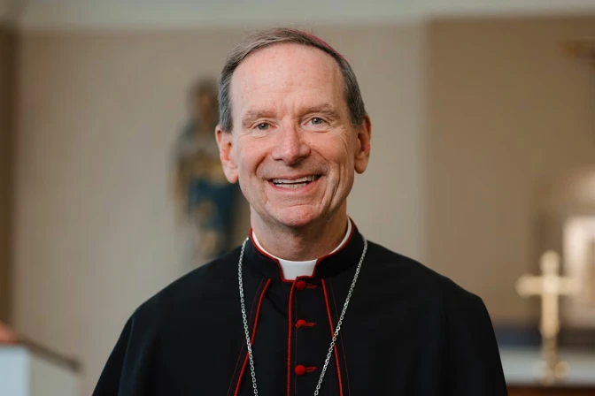 Obispo Michael Burbidge