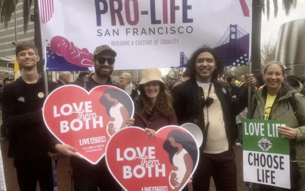 Miembros de Pro-Life San Francisco participan en la Caminata por la Vida en la Costa Oeste el sábado 20 de enero de 2024 en San Francisco. Crédito: Pro-Life San Francisco.