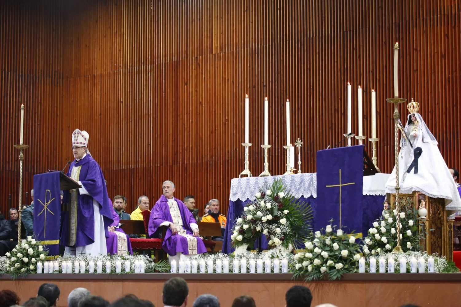 Mons. Jesús Fernández, Obispo de Córdoba (España), durante la homilía del funeral por el accidente de tren en Adamuz.?w=200&h=150