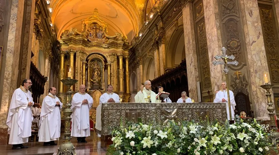 Misa de envío: "Octubre Misionero" en la Catedral Metropolitana de Buenos Aires.