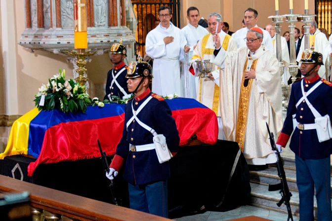 Misa de exequias Miguel Uribe Turbay.
