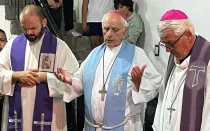 Obispos celebran Misa por los fallecidos en el tiroteo de González Catán