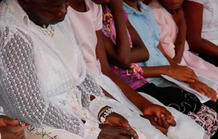 Santa Misa en la parroquia del Sagrado Corazón en Haití. Crédito: ACN.