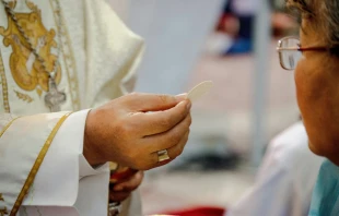 Imagen referencial de una Misa. Crédito: Pexels