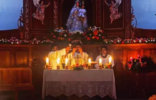Misa Rorate Crédito: Parroquia Nuestra Señora del Rosario  en Lima