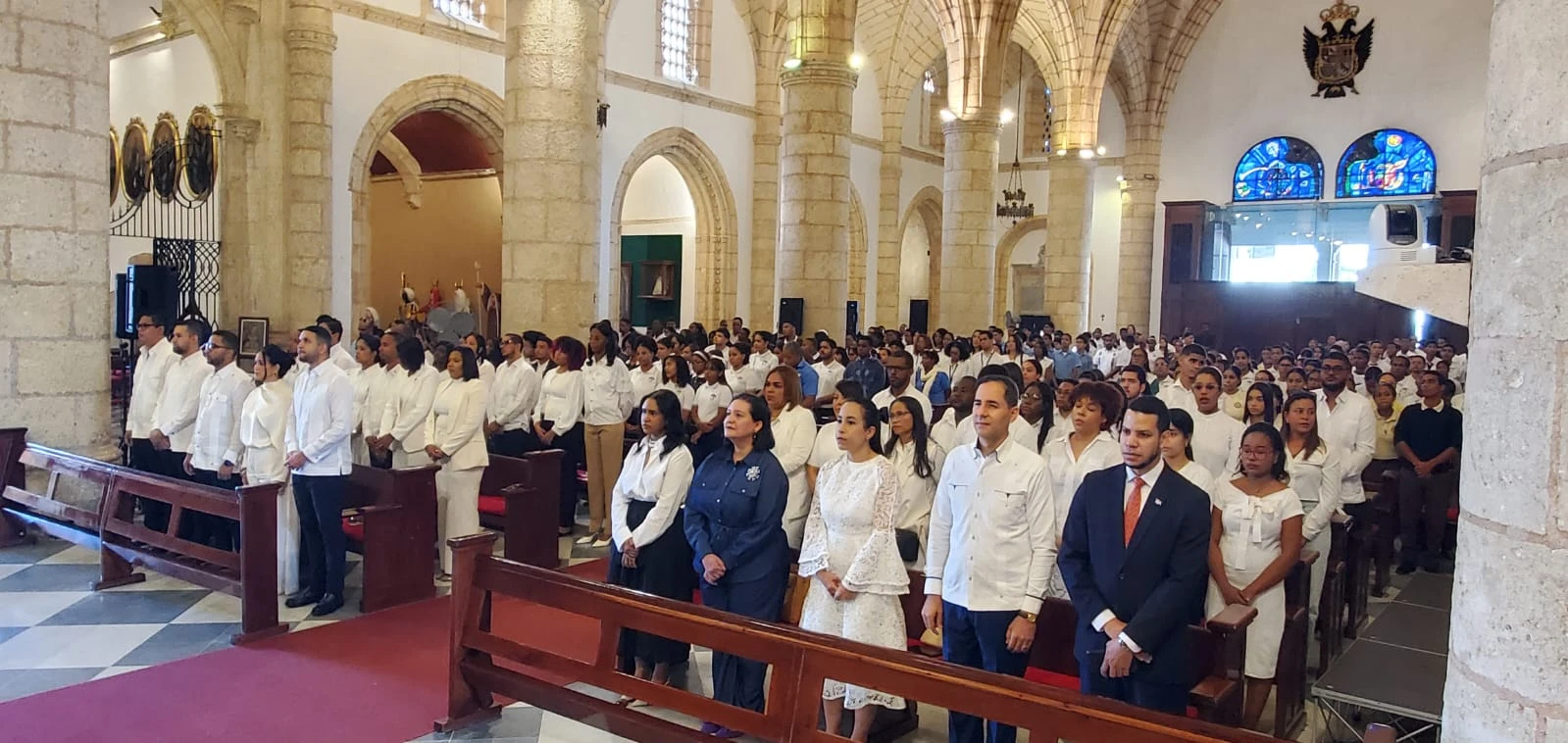 Participantes en la Misa por el Día de la Juventud. Crédito: Arquidiócesis de Santo Domingo.