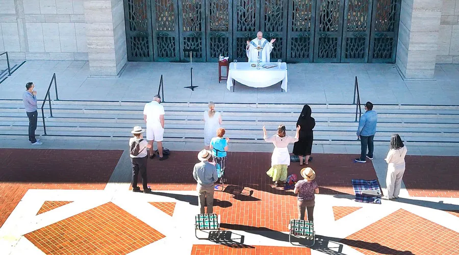 Una Misa en San Francisco al aire libre. Crédito: Archdiocese of San Francisco?w=200&h=150
