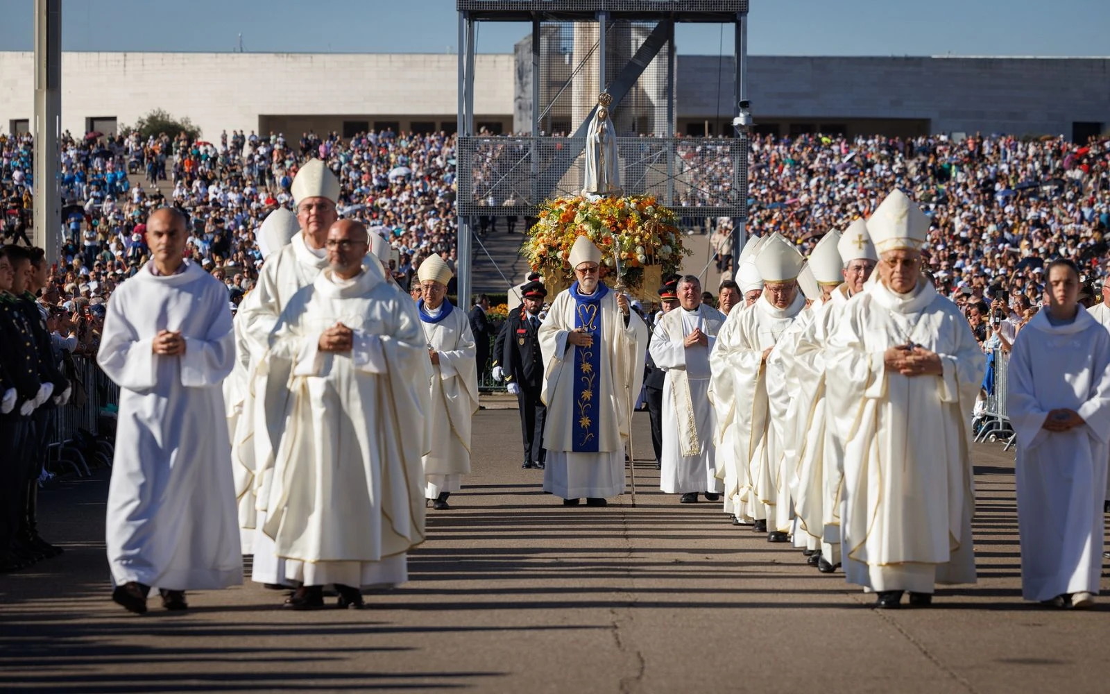 Misa en el Santuario de la Virgen de Fátima el 13 de octubre de 2025.?w=200&h=150