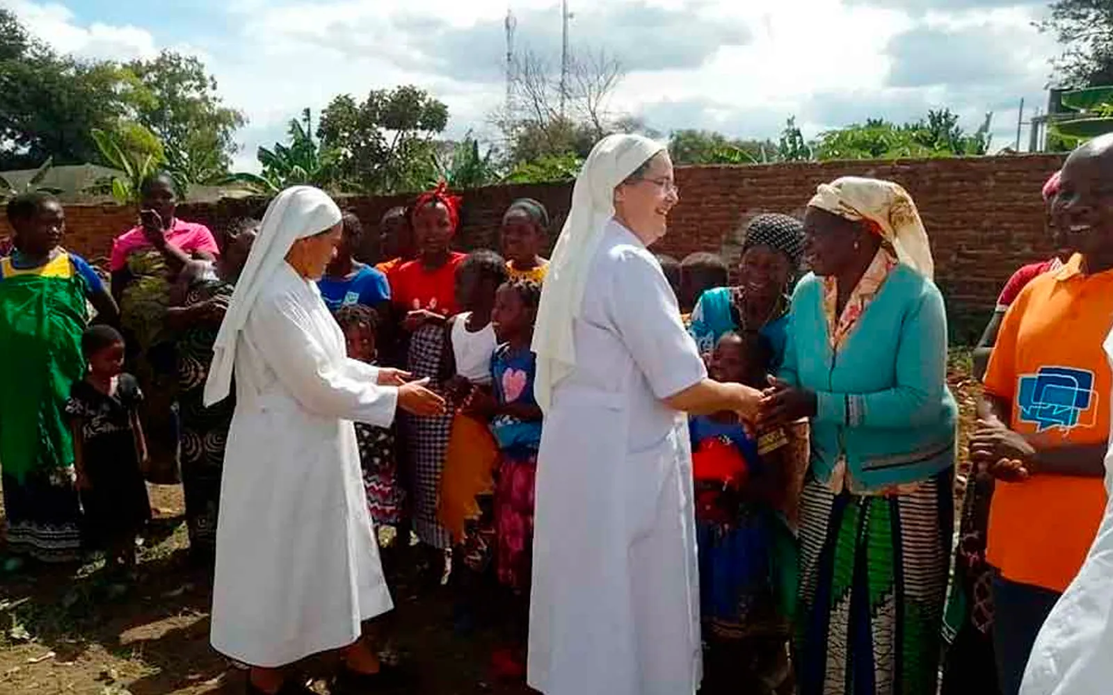 Las hermanas misioneras volvieron a una pequeña población de Mozambique