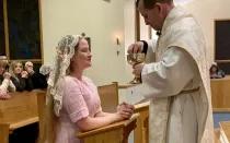 Una joven actriz deja el porno y su vida de "innumerables" pecados para abrazar la fe en la Iglesia Católica.