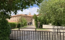 Entrada al Monasterio de Santa Clara de Belorado (Burgos, España).