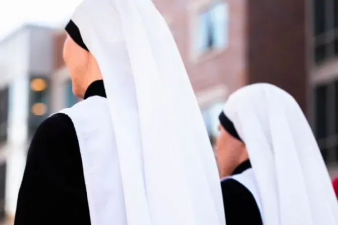 Detienen a mujeres que se hacían pasar monjas, son acusadas de tortura
