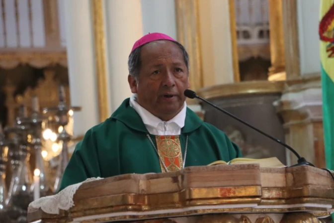 Mons. Ricardo Centellas
