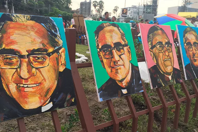 Que el ejemplo de Mons. Romero anime testimonio valiente del Evangelio, pide el Papa