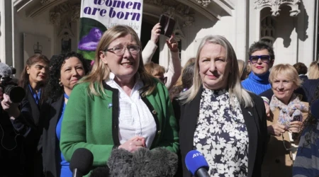 Susan Smith (izquierda) y Marion Calder, codirectoras de For Women Scotland 16042025