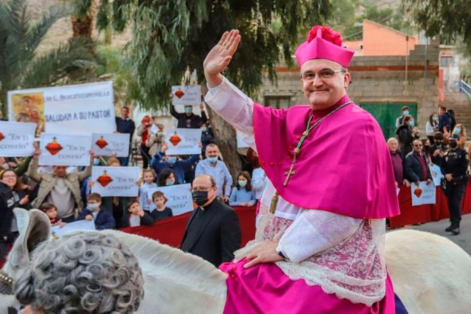 Mons. José Ignacio Munilla, Obispo de Orihuela-Alicante (España).