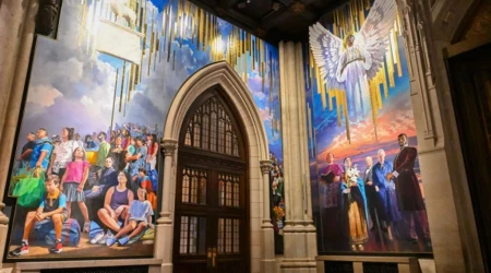 Un nuevo mural pintado por el artista Adam Cvijanovic se inauguró en la Catedral de San Patricio el 17 de septiembre de 2025 en Nueva York.