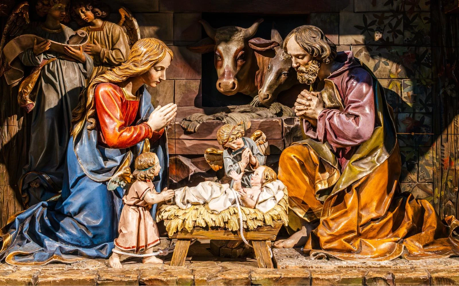 Belén tallado en madera dentro de la Catedral de Colmar, Alsacia (Francia).?w=200&h=150