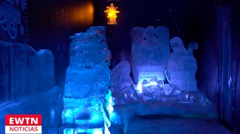 Nacimiento hecho con hielo.