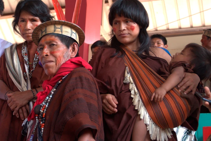 Indígenas amazónicos peruanos.