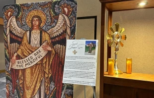 Reliquia de San Junípero Serra en la Capilla del Relicario, en el Congreso Eucarístico Nacional 2024 en Indianápolis. Crédito: Ursula Murua/EWTN News.