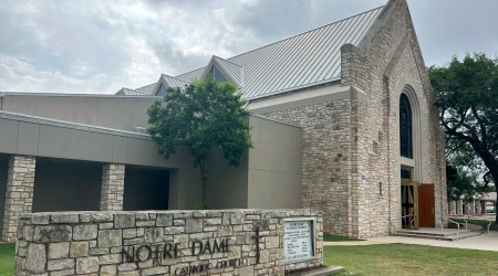 Iglesia católica de Notre Dame en Kerrville, Texas.