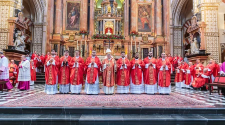 Los 8 nuevos sacerdotes de Córdoba 02072024