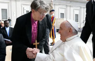 El Papa Francisco con Kristina Kühnbaum-Schmidt Crédito: Vatican Media