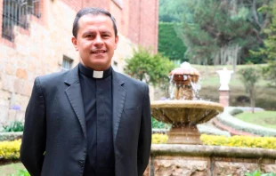Sacerdote Germán Humberto Barbosa Mora, nombrado Obispo Auxiliar de Bogotá por el Papa León XIV. Crédito: Oficina de Comunicaciones de la Arquidiócesis de Bogotá.