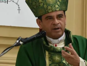 Las “potentes y conmovedoras” palabras del sacerdote que recibió un premio a nombre del obispo Rolando Álvarez