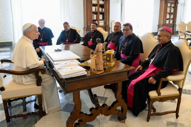 Obispos de Bolivia con el Papa León XIV