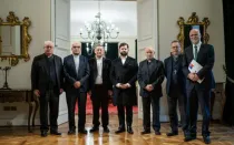 Comité permanente del Episcopado chileno con el presidente Boric