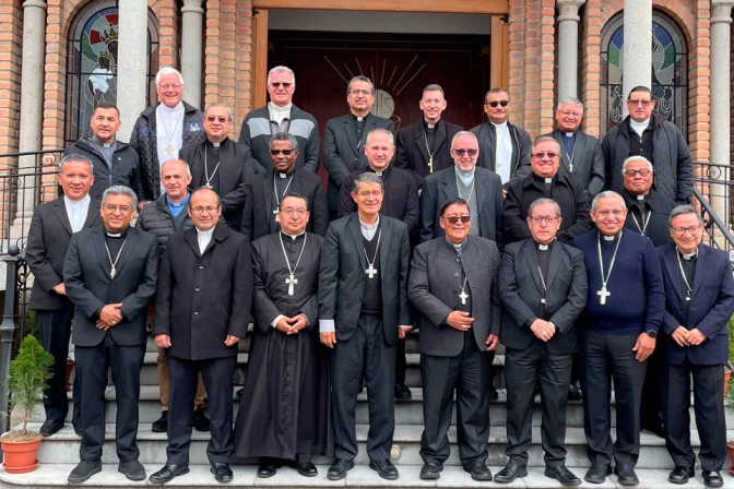 Los obispos de Ecuador en su asamblea plenaria.