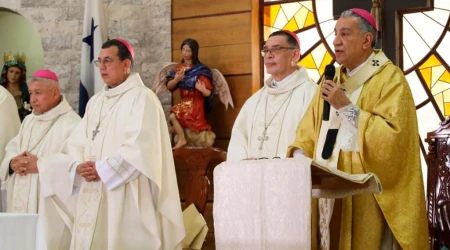 Obispos de Panamá en la Misa de clausura de la asamblea ordinaaria.