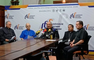 Con motivo del inicio del proceso de inscripción en el registro electoral, los prelados invitaron a la ciudadanía a apuntarse, especialmente a los jóvenes. Crédito: CEV.